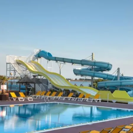 Hébergement de vacances 575 6 à 8 Pers, Wifi, 4 étoiles Des Rêves Lattes